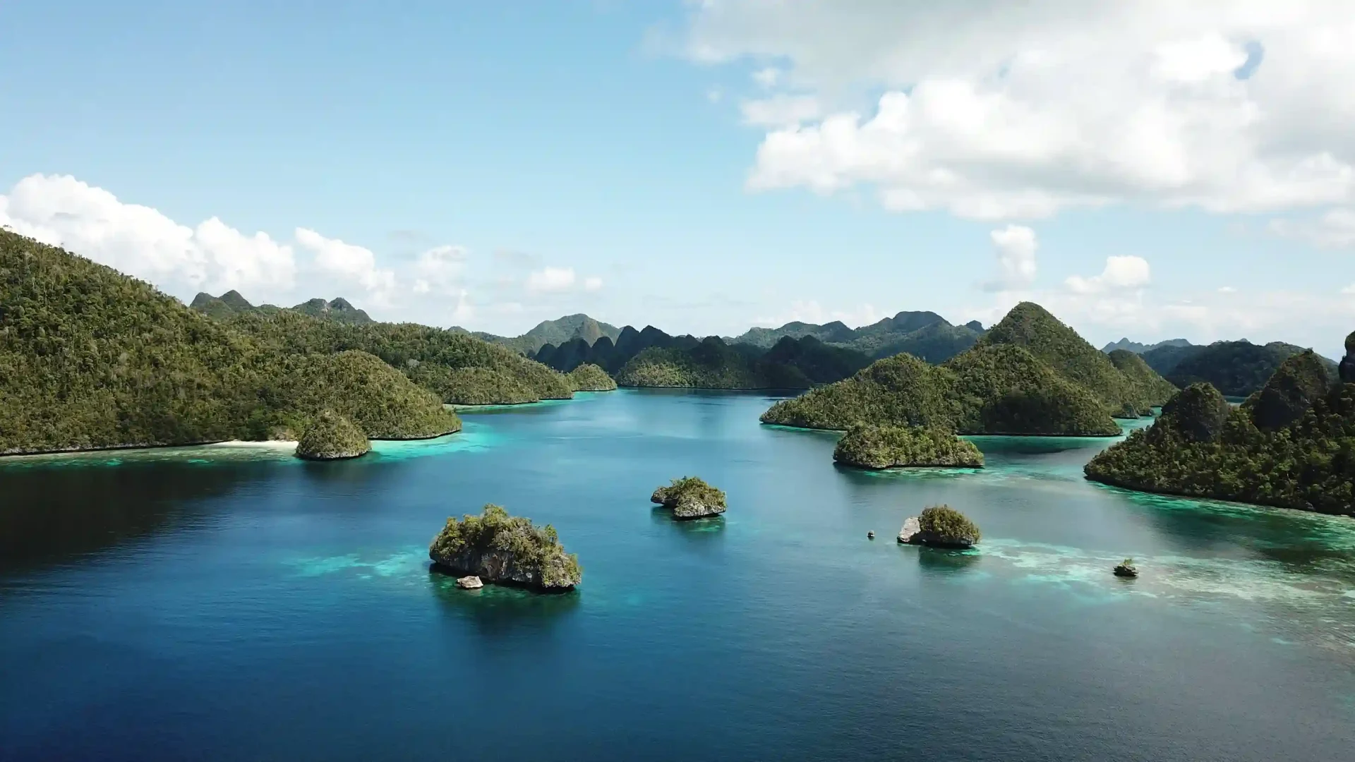 Wayag Island Raja Ampat | Raja Ampat Liveaboard