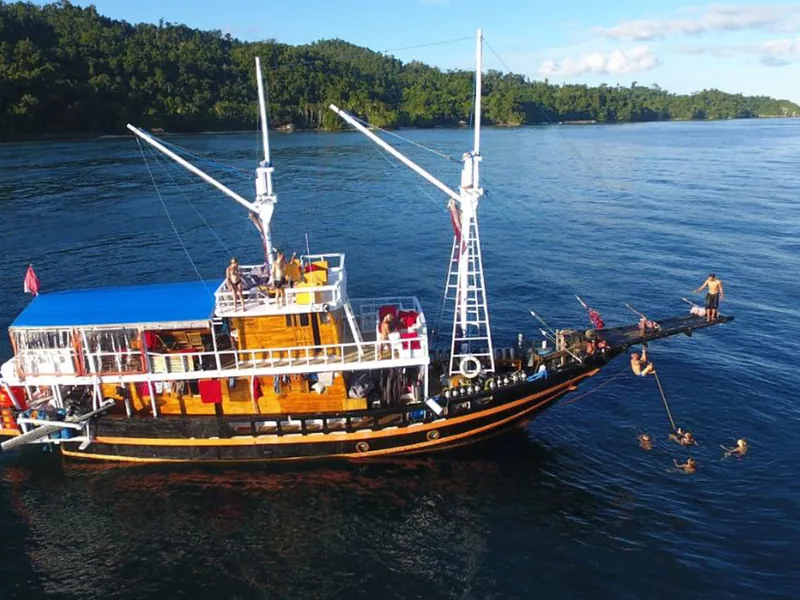 Ratu Laut — private charter yacht, exterior