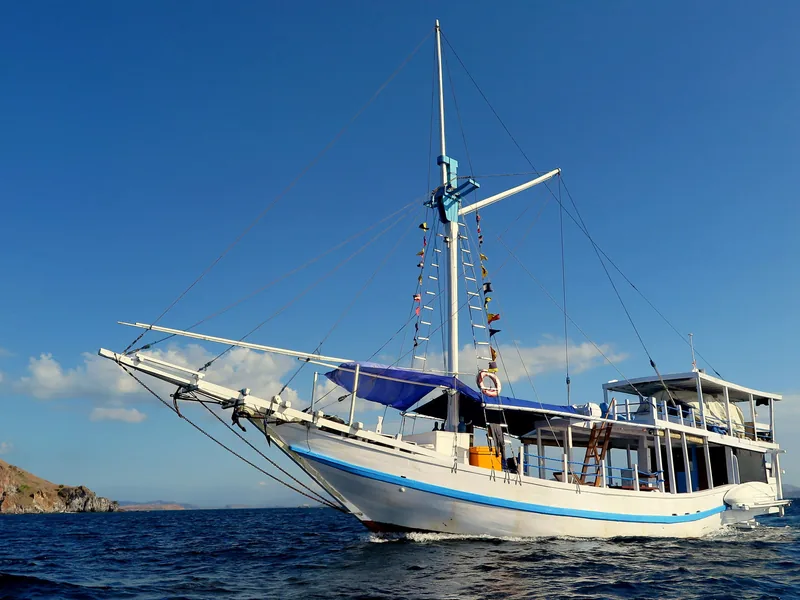 Tidak ApaPa — private charter yacht, exterior